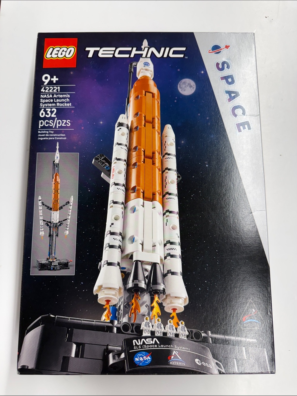 NEW LEGO Technic NASA Artemis Space Launch System Rocket 42221